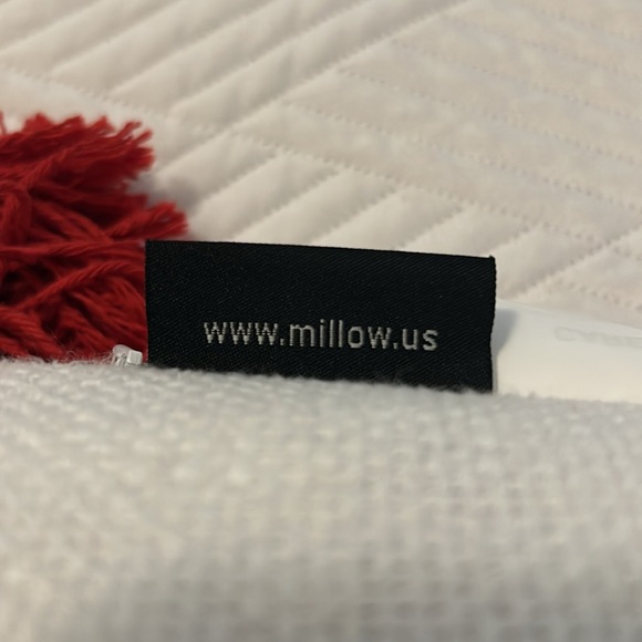 Millow decorative heart pillow - Picture 8 of 8